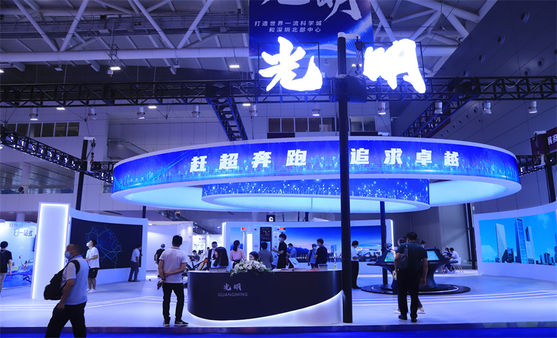 “文化+科技”魅力炫闪！雷竞技raybet“24小时书香亭”亮相文博会